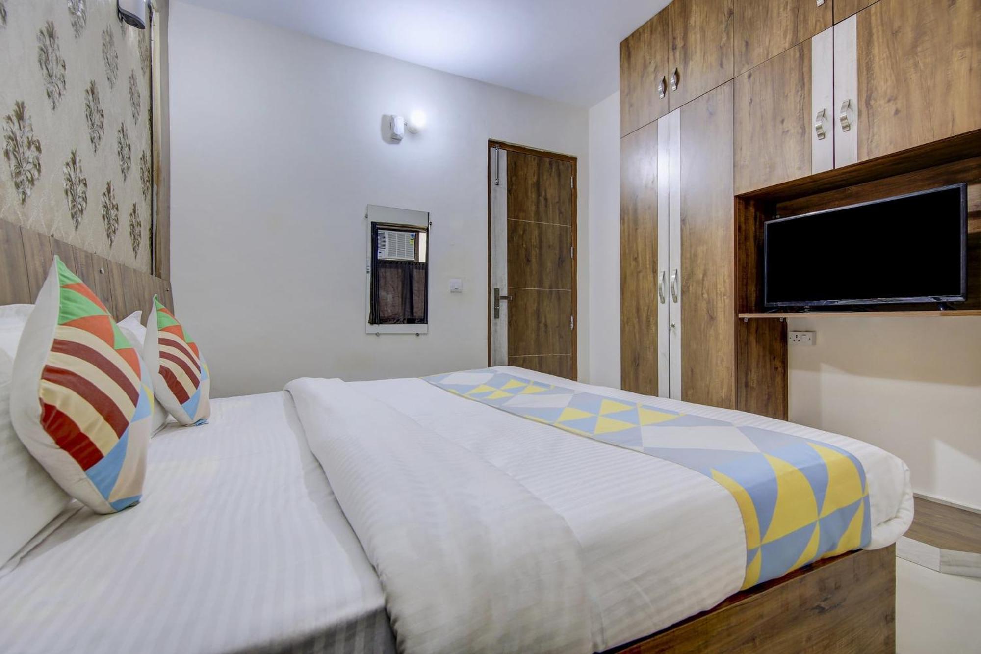 Collection O City Near Prem Mandir Gurgaon Exterior photo